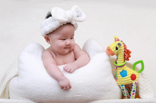 成都试管代怀4个月宝宝发育标准 成都试管代怀4个月宝宝发育标准