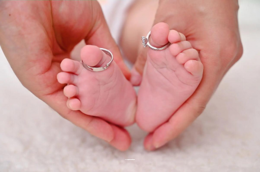 成都试管代怀7个月孕妇肚子疼